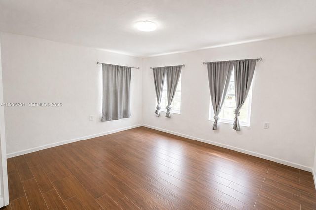 10945 NW 19th Ave, Miami, FL 33167