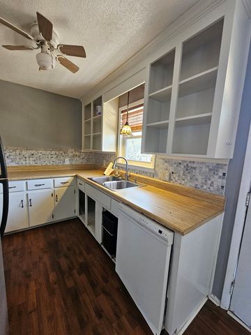 662 Bullock, Midland City, AL 36350