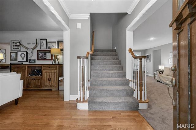 8 Covington Lane, St Louis, MO 63132