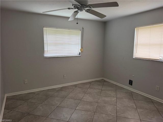 2521 16th PL, Cape Coral, FL 33904