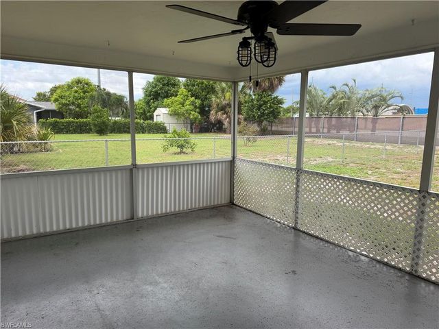 2521 16th PL, Cape Coral, FL 33904