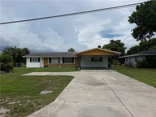 2521 16th PL, Cape Coral, FL 33904