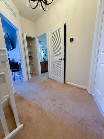 3184 NW 32nd St, Oakland Park, FL 33309