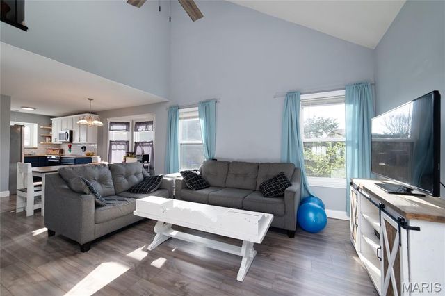 6519 Star Buck Drive, O'fallon, MO 63368