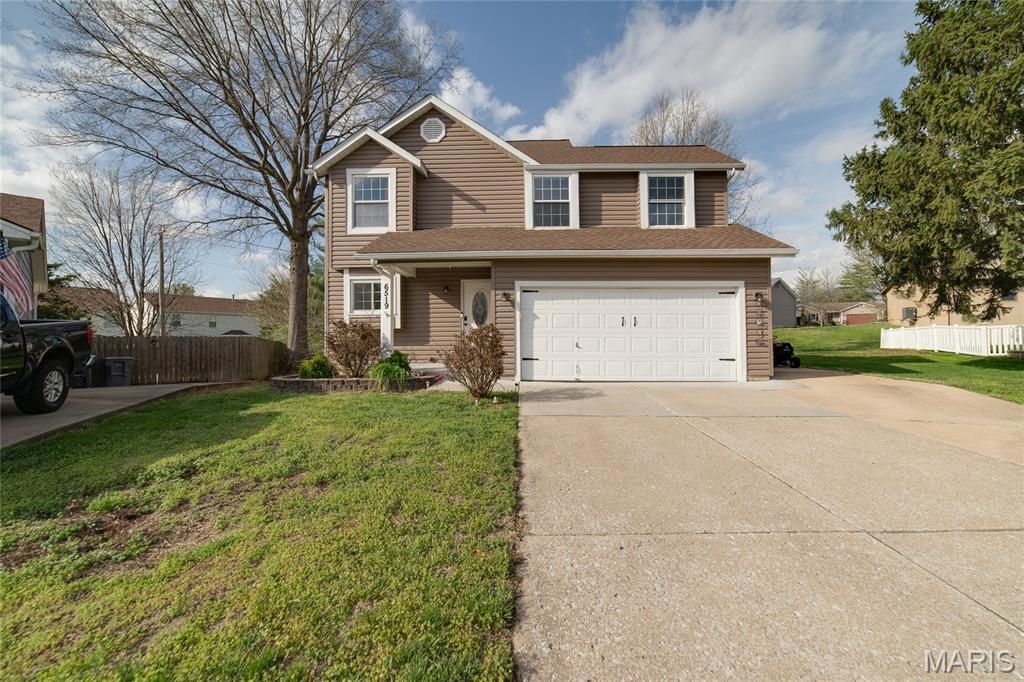 6519 Star Buck Drive, O'fallon, MO 63368
