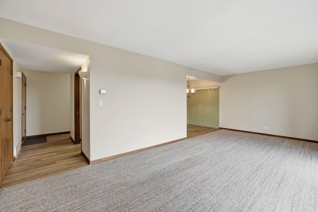 230 S State Street 15, Zeeland City, MI 49464