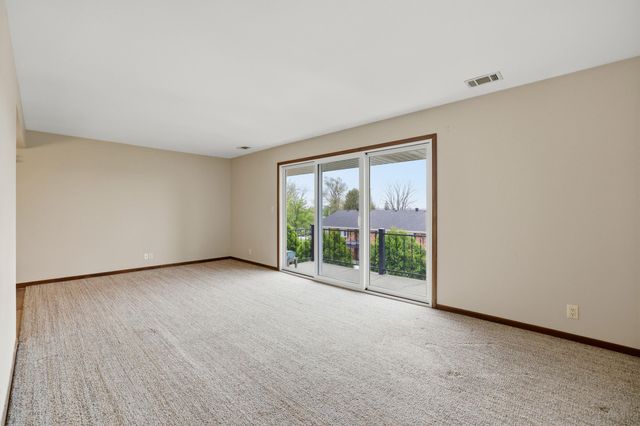 230 S State Street 15, Zeeland City, MI 49464