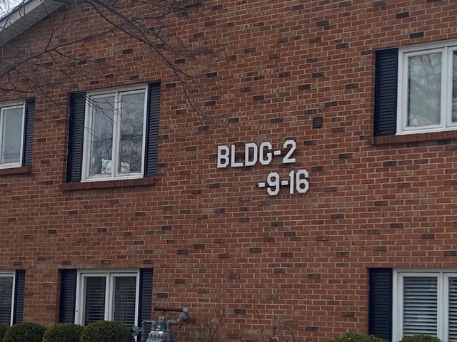 230 S State Street 15, Zeeland City, MI 49464