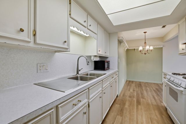 230 S State Street 15, Zeeland City, MI 49464