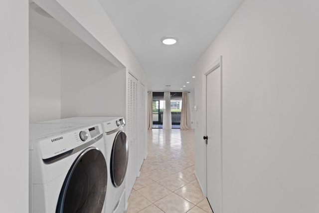 9352 Sabal Ridge Circle C, Boca Raton, FL 33428