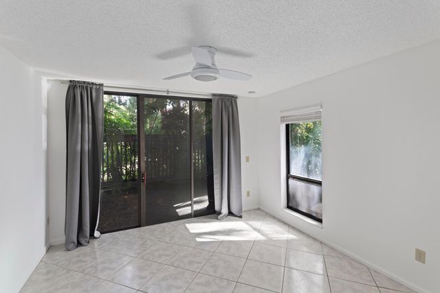 9352 Sabal Ridge Circle C, Boca Raton, FL 33428