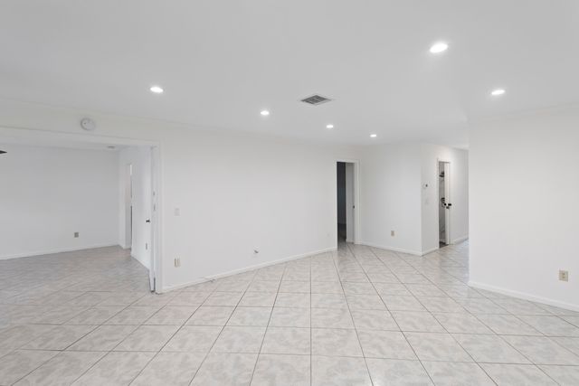 9352 Sabal Ridge Circle C, Boca Raton, FL 33428