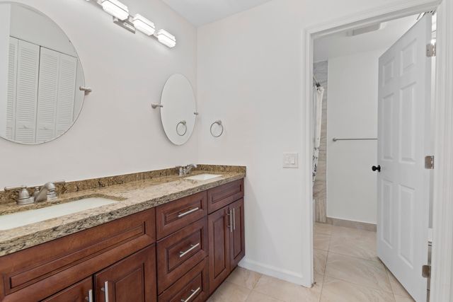 9352 Sabal Ridge Circle C, Boca Raton, FL 33428