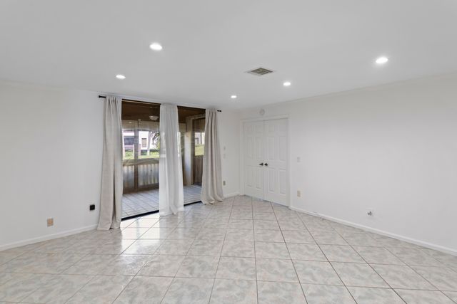 9352 Sabal Ridge Circle C, Boca Raton, FL 33428