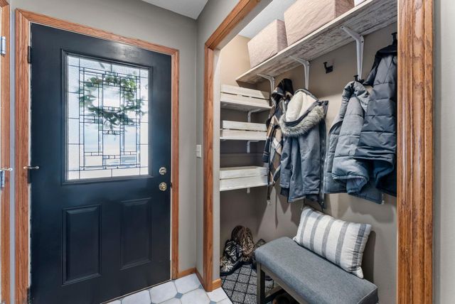 6356 11th Street N, Oakdale, MN 55128