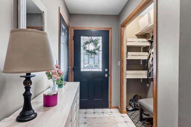 6356 11th Street N, Oakdale, MN 55128