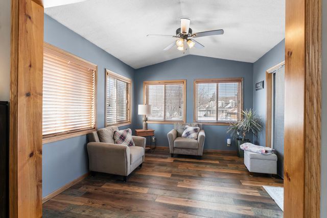 6356 11th Street N, Oakdale, MN 55128