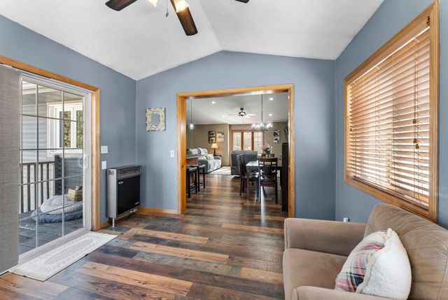 6356 11th Street N, Oakdale, MN 55128