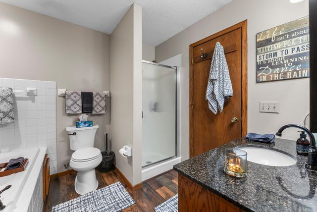 6356 11th Street N, Oakdale, MN 55128