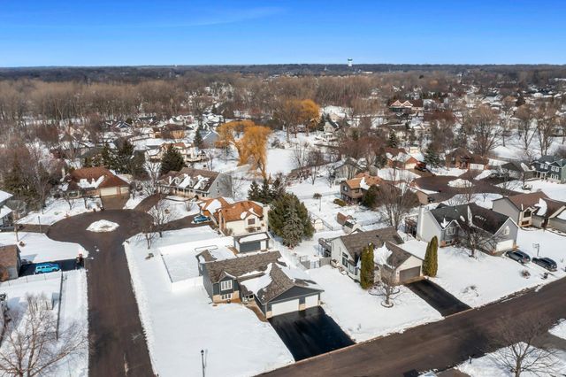 6356 11th Street N, Oakdale, MN 55128