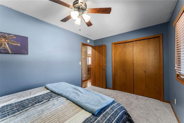 6356 11th Street N, Oakdale, MN 55128