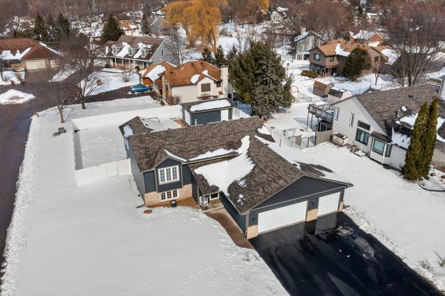 6356 11th Street N, Oakdale, MN 55128