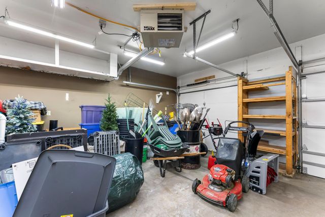 6356 11th Street N, Oakdale, MN 55128