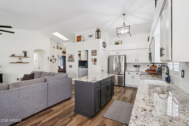 286 W GAIL Drive, Gilbert, AZ 85233