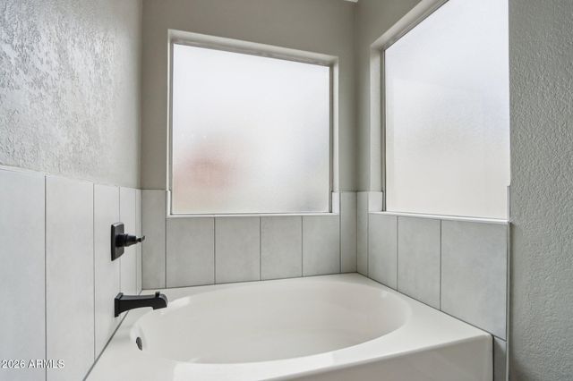 286 W GAIL Drive, Gilbert, AZ 85233