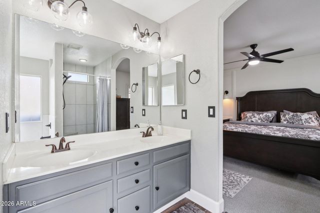 286 W GAIL Drive, Gilbert, AZ 85233