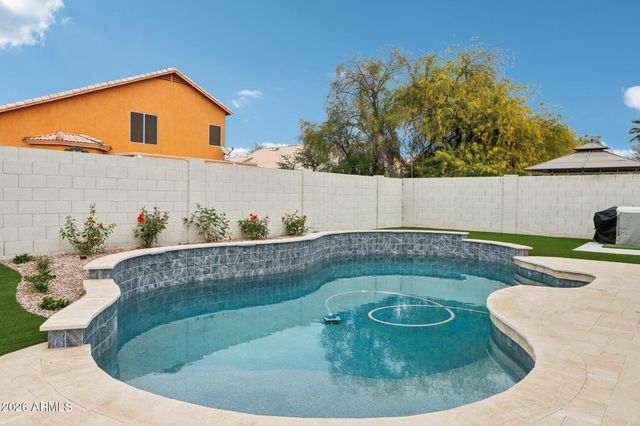 286 W GAIL Drive, Gilbert, AZ 85233