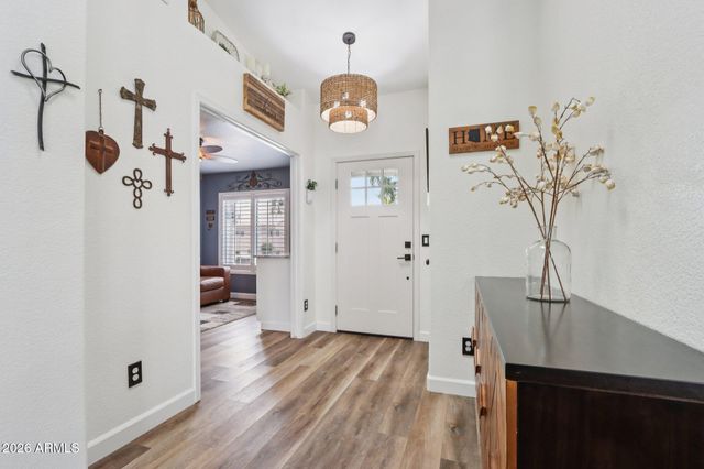 286 W GAIL Drive, Gilbert, AZ 85233