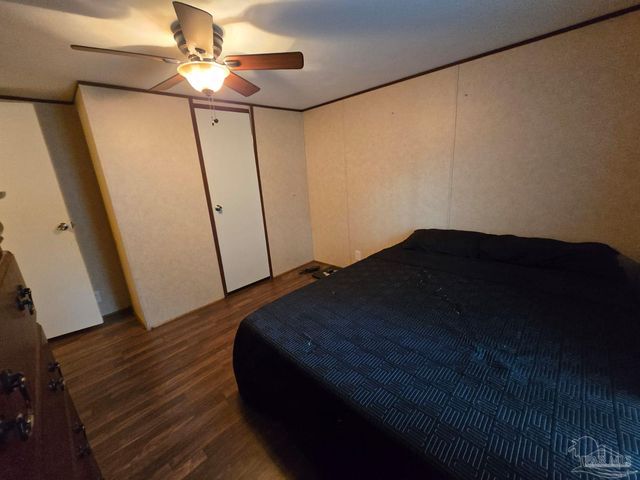 586 Robinson St, Cantonment, FL 32533