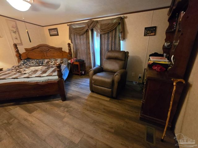 586 Robinson St, Cantonment, FL 32533