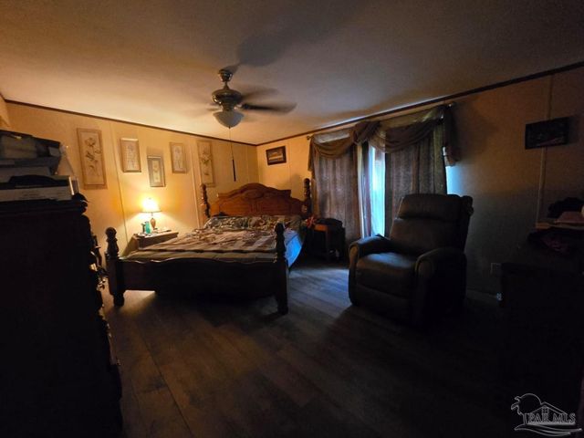 586 Robinson St, Cantonment, FL 32533