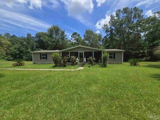 586 Robinson St, Cantonment, FL 32533