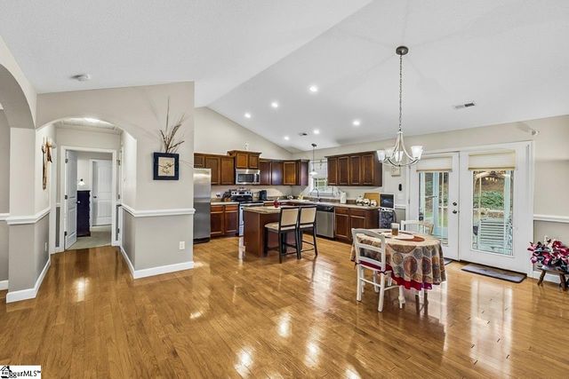 145 Turnstone Lane, Spartanburg, SC 29301