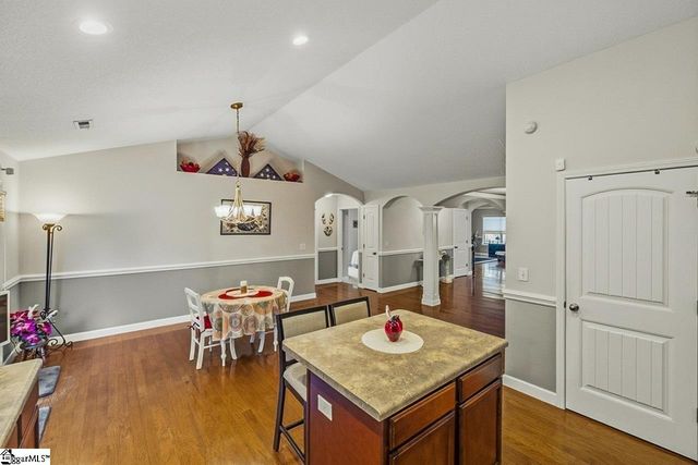 145 Turnstone Lane, Spartanburg, SC 29301