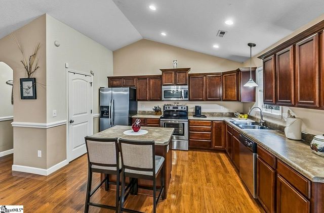 145 Turnstone Lane, Spartanburg, SC 29301