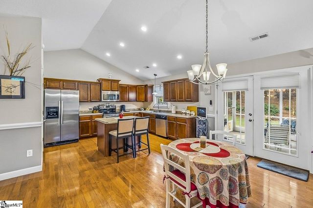 145 Turnstone Lane, Spartanburg, SC 29301
