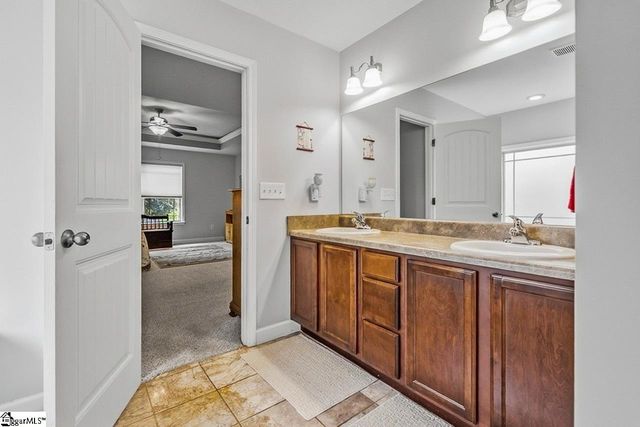 145 Turnstone Lane, Spartanburg, SC 29301
