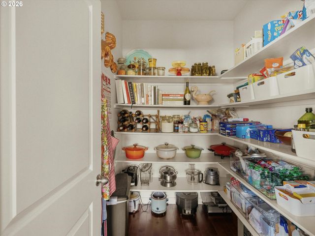 5610 Sw SCHIFFLER Pl, Beaverton, OR 97005