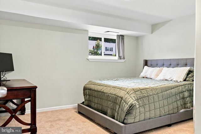 31 SPECTRUM DR, Newark, DE 19713