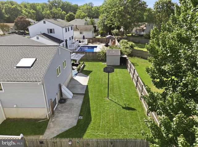 31 SPECTRUM DR, Newark, DE 19713
