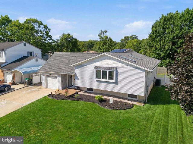 31 SPECTRUM DR, Newark, DE 19713