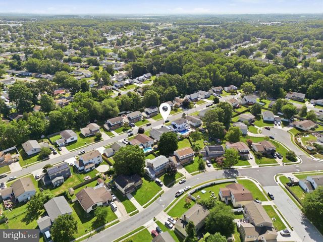 31 SPECTRUM DR, Newark, DE 19713