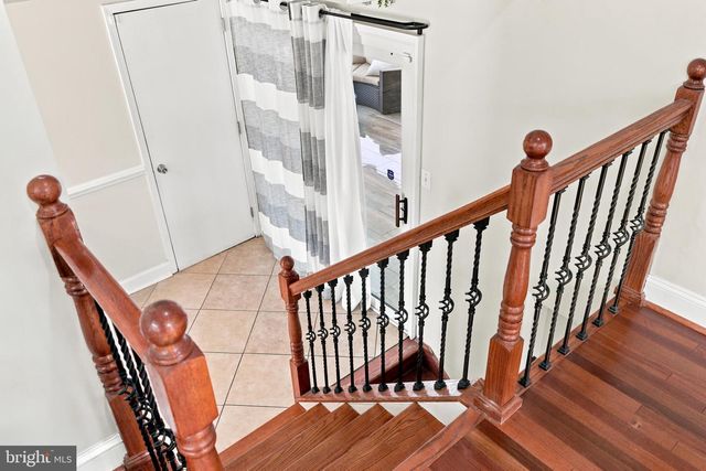 31 SPECTRUM DR, Newark, DE 19713