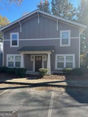 490 Barnett Shoals Road 715, Athens, GA 30605