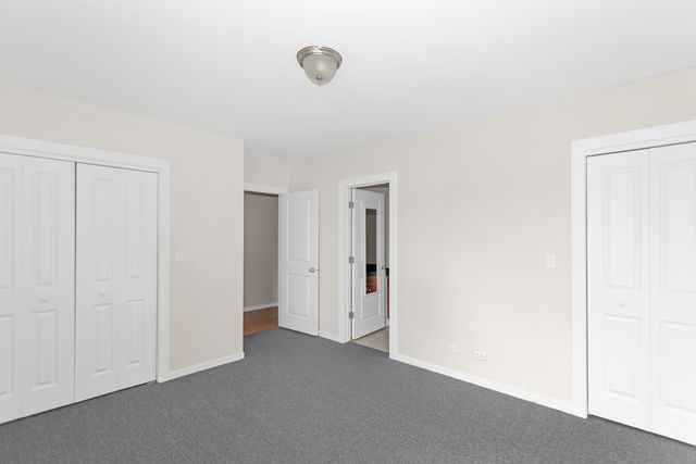 1333 W Taylor Street 2, Chicago, IL 60607