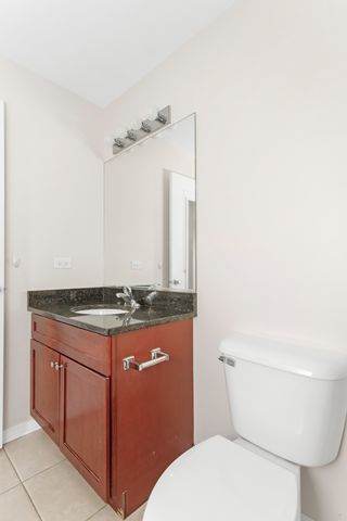 1333 W Taylor Street 2, Chicago, IL 60607